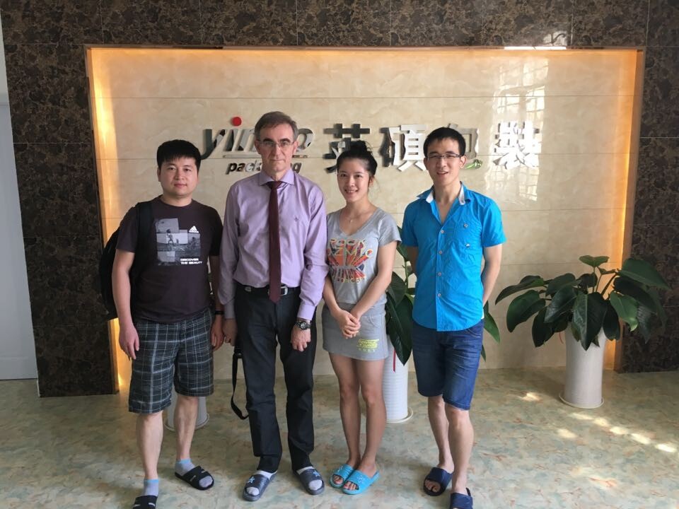 英碩防靜電吸塑托盤魅力不淺，引巴西買家跨國而來